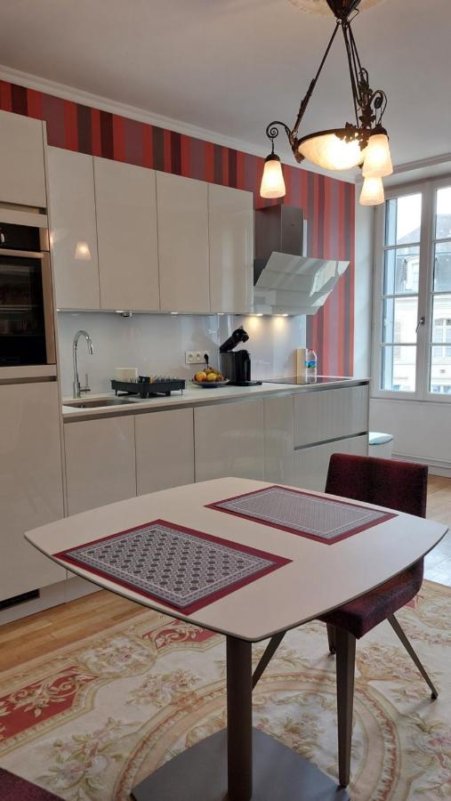Suprematisme Appartement De Prestige Vierzon Zewnętrze zdjęcie